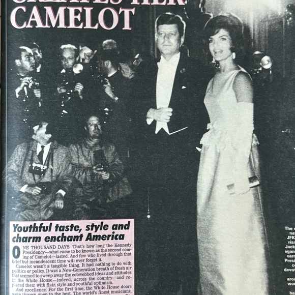 Ladies' Lot:  Two Jackie Kennedy Onassis Magazines and A Wedding Guide - Picture 7 of 13